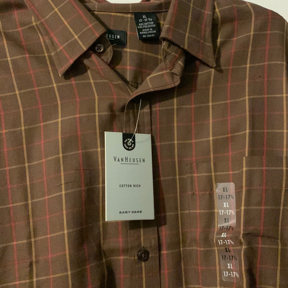 NWT Van Heusen Men’s Button Down